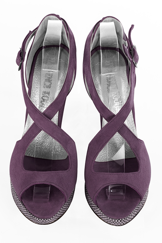 Mulberry purple women's closed back sandals, with crossed straps. Round toe. Very high slim heel with a platform at the front. Top view - Florence KOOIJMAN